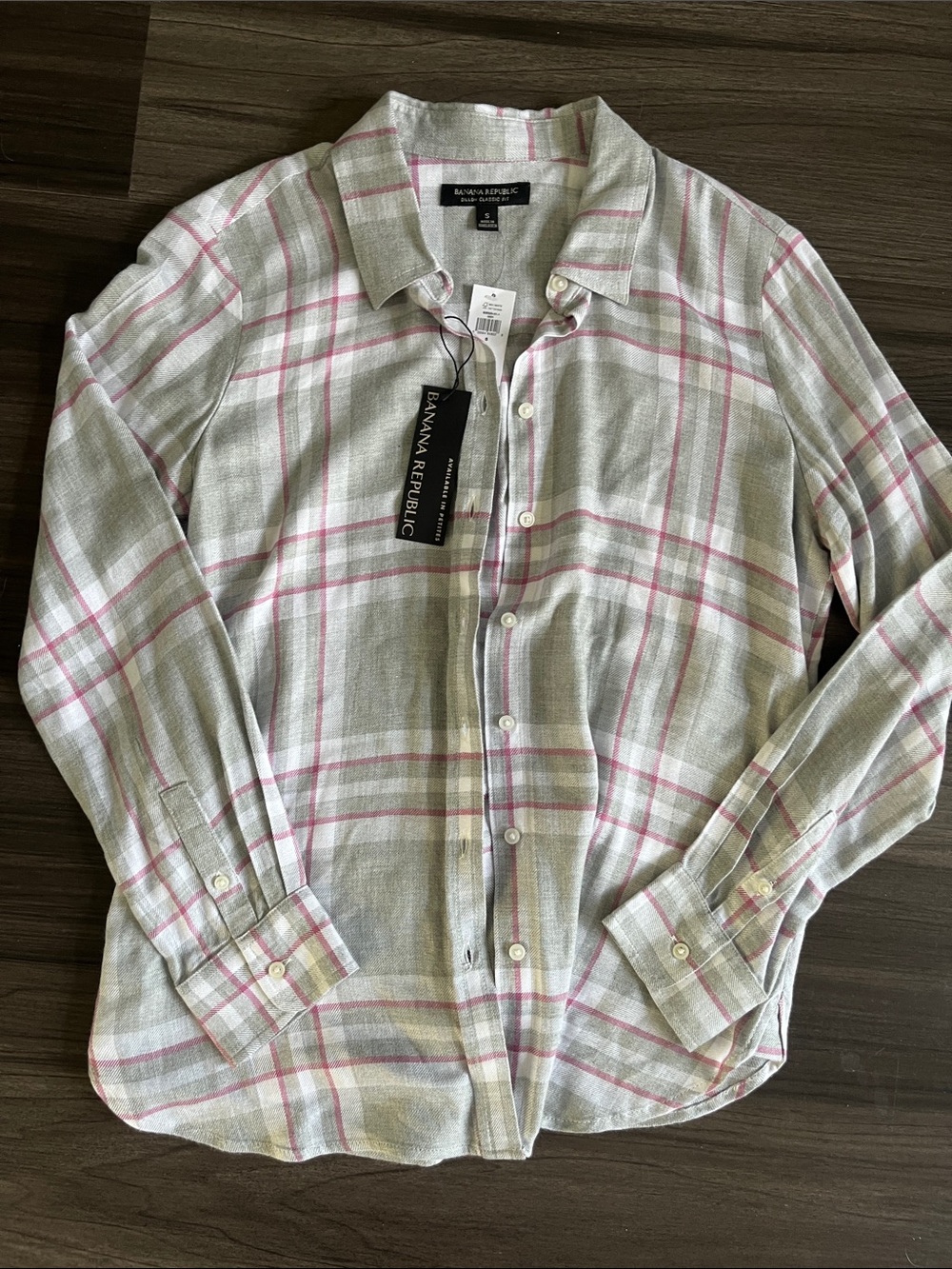 Banana Republic Light Gray & Pink Plaid Button-Down Shirt